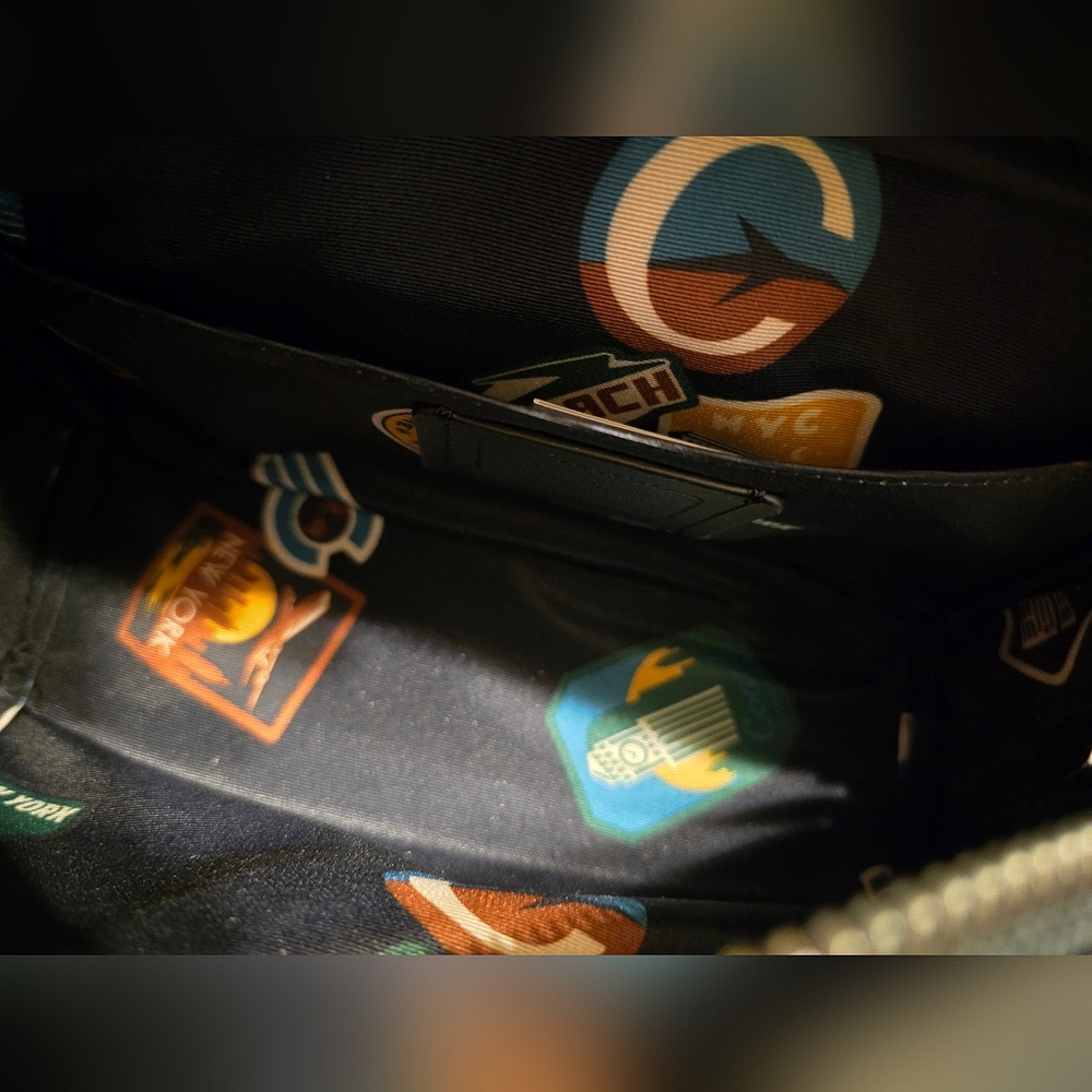 🖤 COACH Men's Toiletry Kit Travel Dopp Bag NWT - Picture 4 of 4